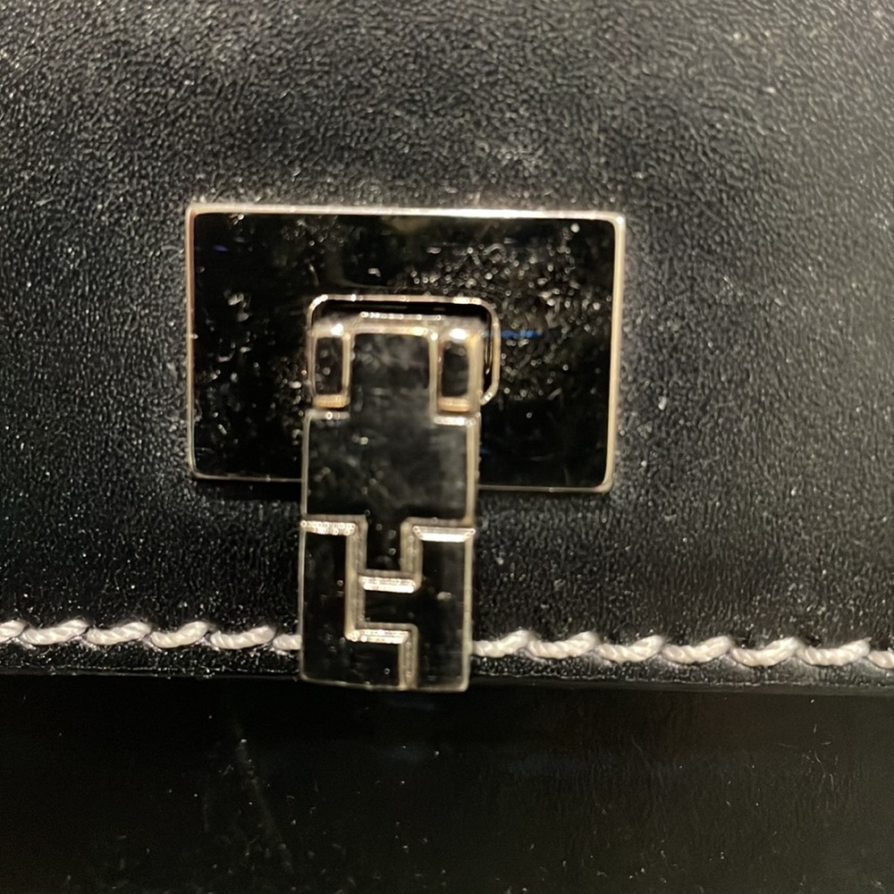 Pocketbook - Picture 5 of 11